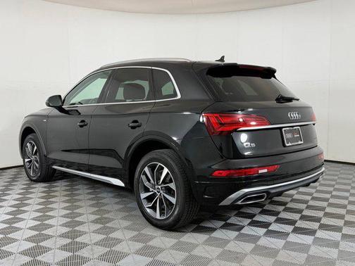 2022 Audi Q5 45 S line Premium Plus