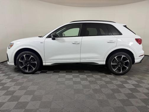 Glacier White Metallic 2025 Audi Q3 45 S line Premium Plus