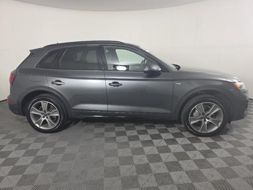 2025 Audi Q5 45 S line Premium