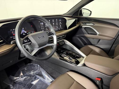 2025 Audi Q5 Premium TFSI quattro S tronic