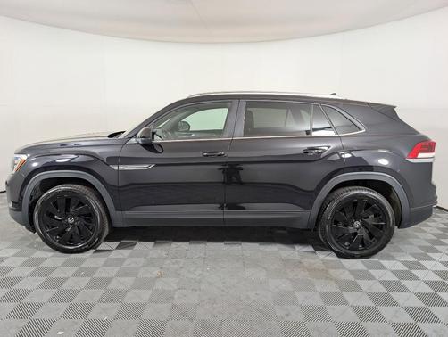 2025 Volkswagen Atlas Cross Sport 2.0T SE w/Technology