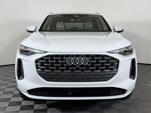 2025 Audi Q5 Premium TFSI quattro S tronic