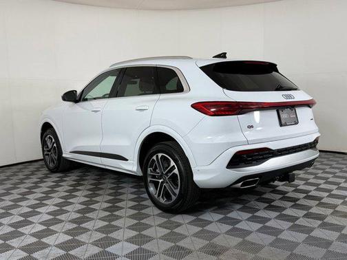 2025 Audi Q5 Premium TFSI quattro S tronic