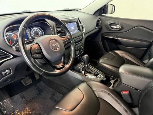 2020 Jeep Cherokee Altitude