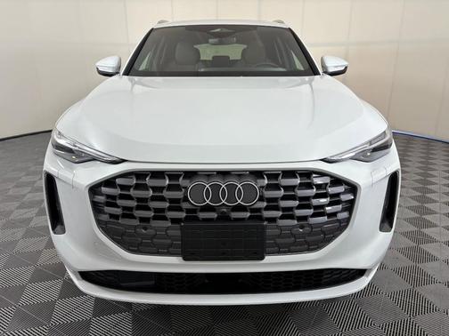 2025 Audi Q5 Premium Plus TFSI quattro S tronic