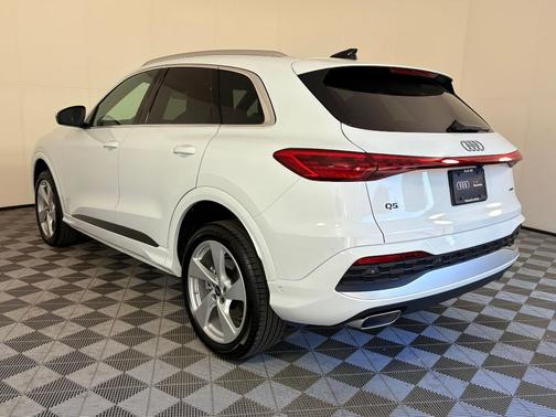 2025 Audi Q5 Premium Plus TFSI quattro S tronic