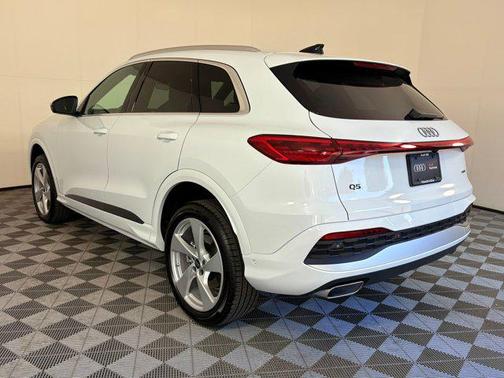2025 Audi Q5 Premium Plus