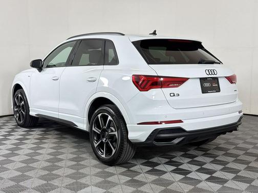 Glacier White Metallic 2025 Audi Q3 45 S line Premium Plus