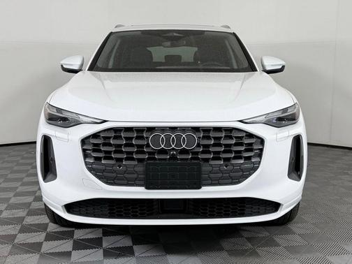 2025 Audi Q5 Premium TFSI quattro S tronic