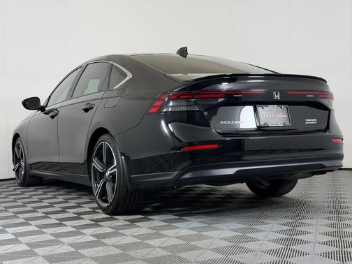 Crystal Black Pearl 2025 Honda Accord Hybrid Sport
