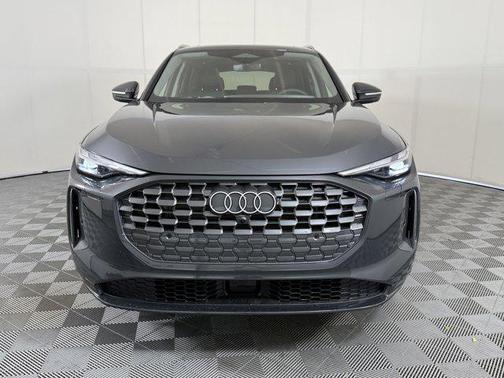 2025 Audi Q5 Premium