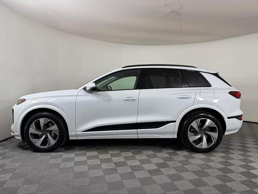 2025 Audi Q6 e-tron Prestige quattro