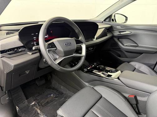 2025 Audi Q6 e-tron Prestige quattro