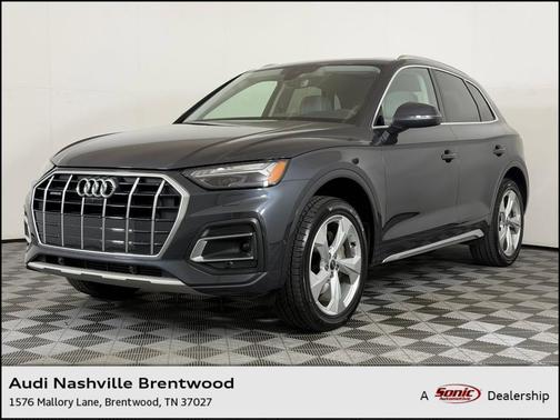 Manhattan Gray Metallic 2021 Audi Q5 45 Prestige