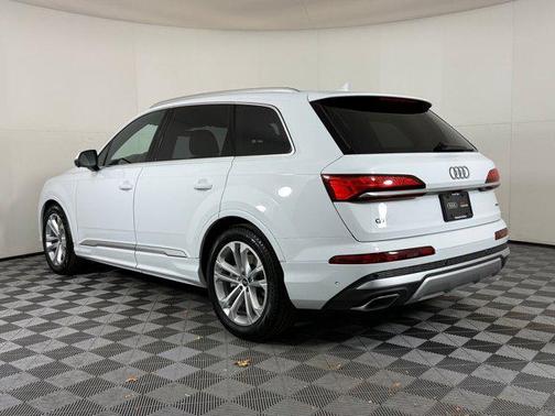 2026 Audi Q7 55 Premium Plus