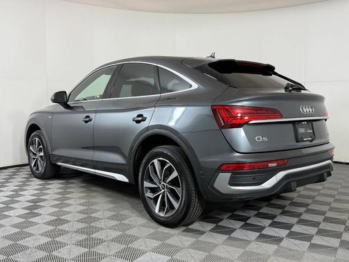 2023 Audi Q5 45 S line Prestige