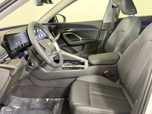 Glacier White Metallic 2026 Audi Q5 Premium TFSI quattro S tronic