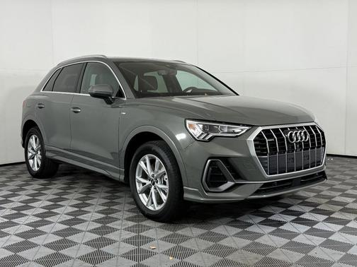 2025 Audi Q3 Premium 45 TFSI S line quattro Tiptronic