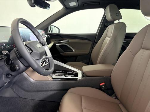 2025 Audi Q5 Premium