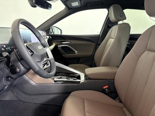 2025 Audi Q5 Premium TFSI quattro S tronic