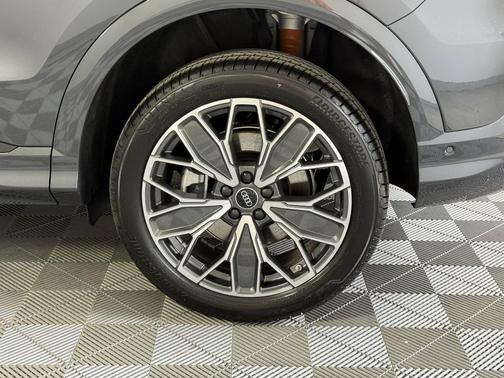 2025 Audi Q5 Premium Plus