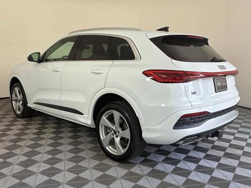 2025 Audi Q5 Premium Plus TFSI quattro S tronic