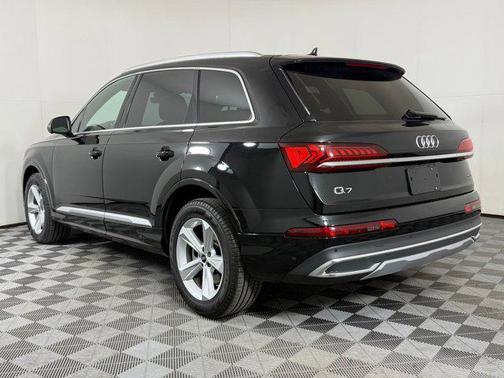 2023 Audi Q7 55 Premium