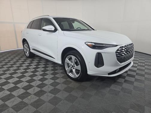 2025 Audi Q5 Premium Plus TFSI quattro S tronic