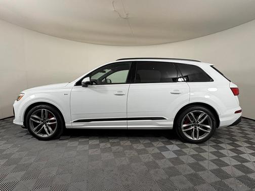 2026 Audi Q7 55 Prestige