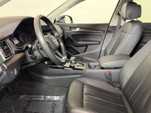 2023 Audi Q5 40 Premium