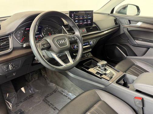 2023 Audi Q5 40 Premium