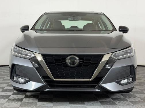 Gun Metallic/Super Black 2023 Nissan Sentra SR