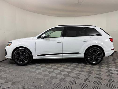 2026 Audi Q7 55 Premium Plus