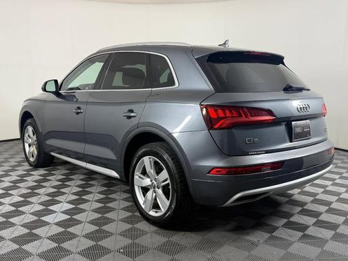 2018 Audi Q5 2.0T Premium Plus