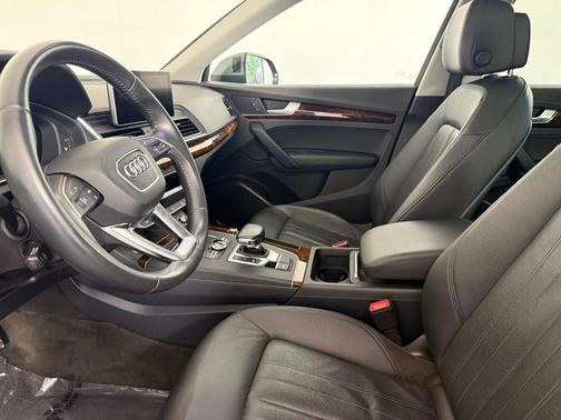2018 Audi Q5 2.0T Premium Plus