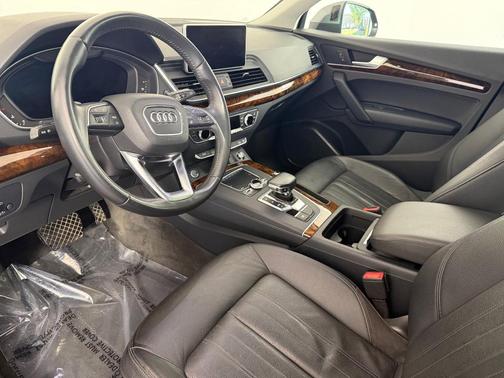 2018 Audi Q5 2.0T Premium Plus