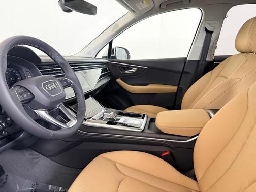 2026 Audi Q7 55 Premium Plus