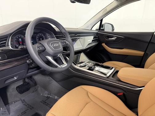2026 Audi Q7 55 Premium Plus