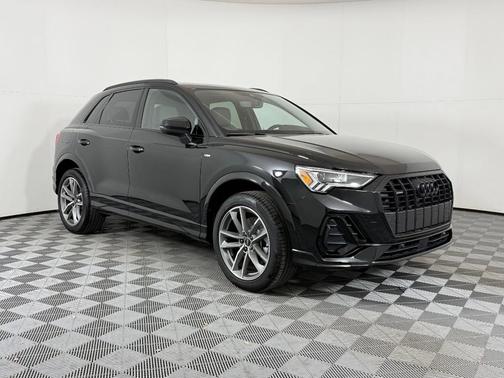 2025 Audi Q3 Premium 45 TFSI S line quattro Tiptronic
