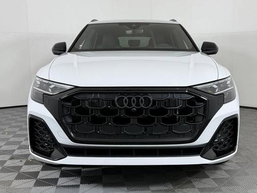 2026 Audi SQ8 4.0T Prestige