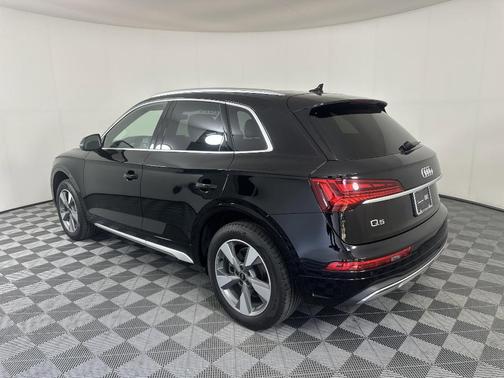 2025 Audi Q5 40 Premium Plus