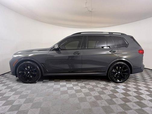2021 BMW X7 M50i