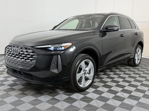2025 Audi Q5 Premium Plus