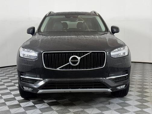 2018 Volvo XC90 T5 Momentum