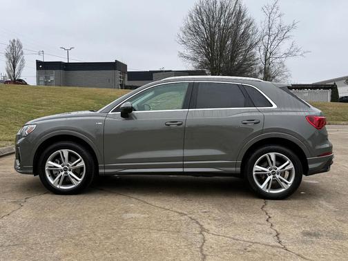 2023 Audi Q3 Premium 45 TFSI S line quattro Tiptronic