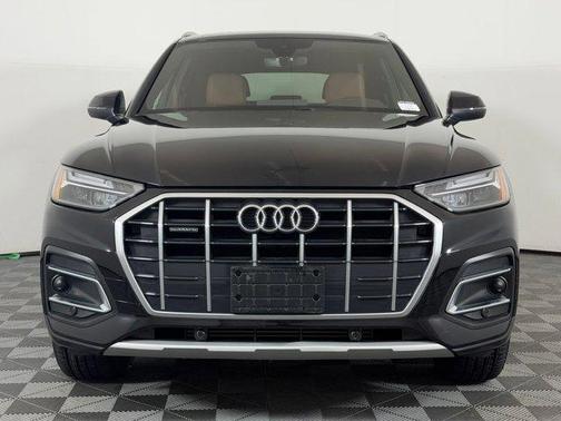Brilliant Black 2023 Audi Q5 40 Premium