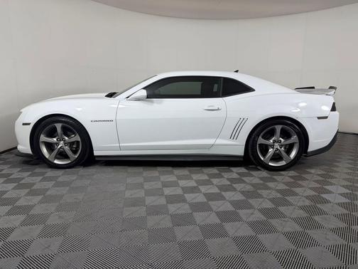 Summit White 2014 Chevrolet Camaro 1LS