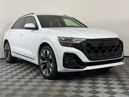 Glacier White Metallic 2026 Audi Q8 55 Premium Plus