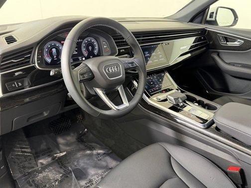 Glacier White Metallic 2026 Audi Q8 55 Premium Plus