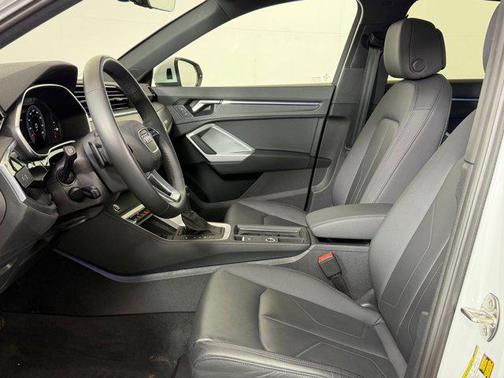 Glacier White Metallic 2024 Audi Q3 45 S line Premium Plus